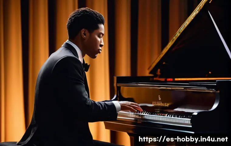 재즈 피아노 - A sophisticated jazz pianist performing on a grand piano in a dimly lit New Orleans jazz club, weari...